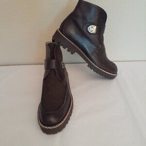 Via Spiga Leather Ankle Boots